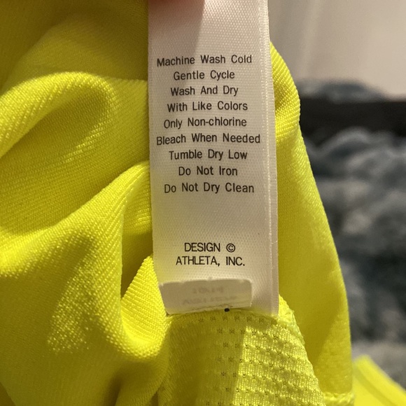 Athleta neon yellow workout tank top - Picture 4 of 4